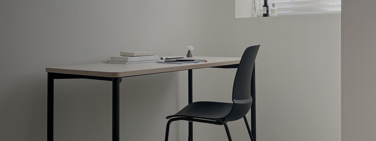 홈 오피스를 위한 완벽한 데스크